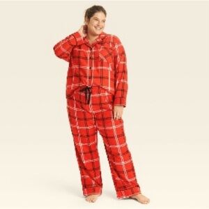 Women's Plaid Flannel Matching
Family Pajama Set - Wondershop
Red Size 1X